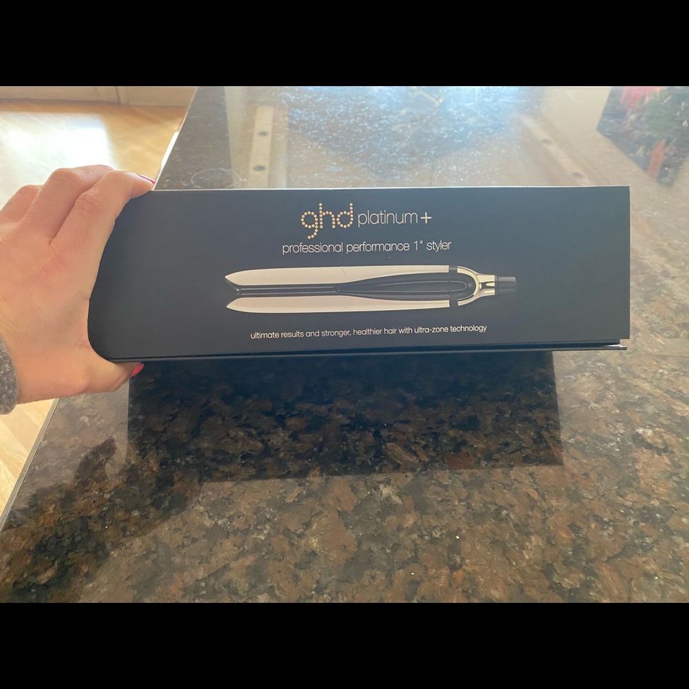 ghd Platinum Plus Hair Straightener